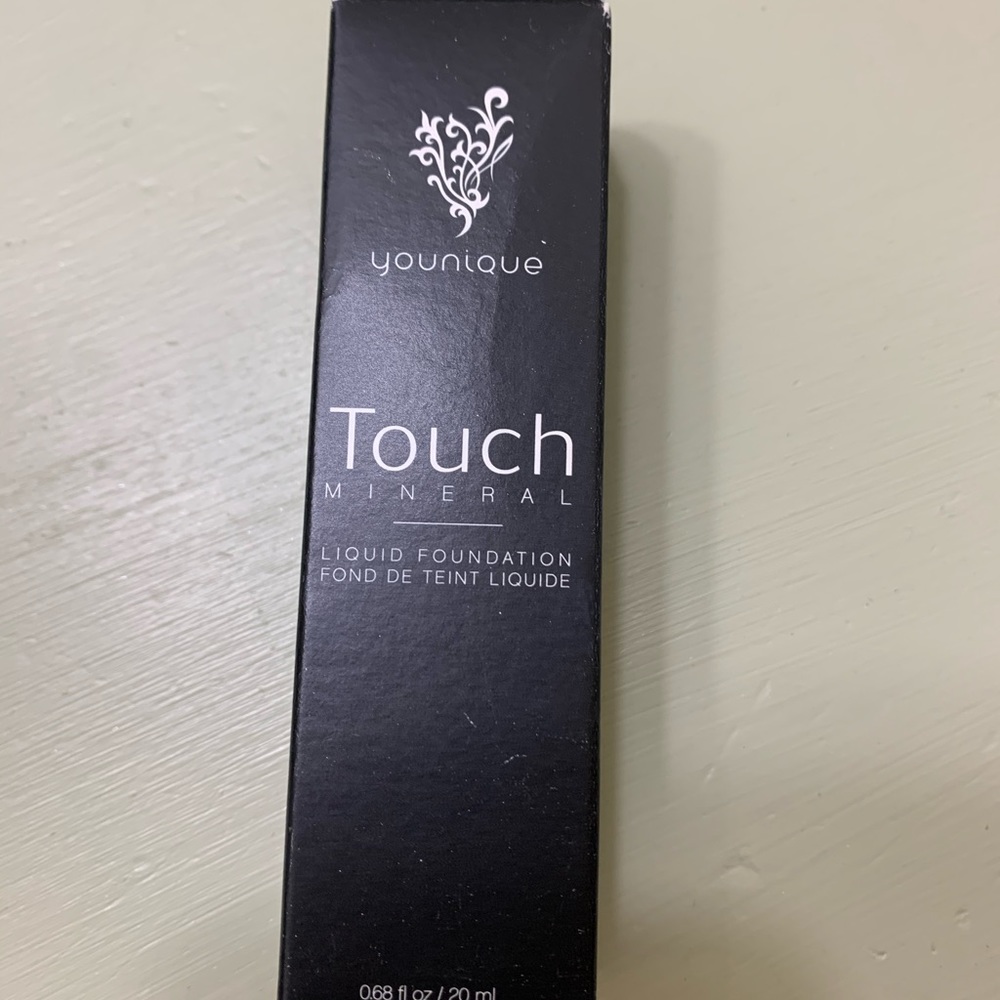 Younique mineral touch liquid foundation.
